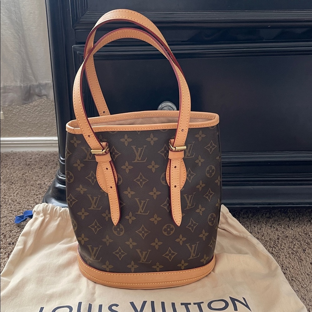 Louis Vuitton Monogram Bucket Tote Bag